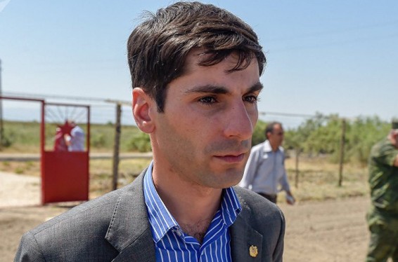 Դժգոհություններ լինում են անշնորհակալ մարդկանցից, մենք նրա ոչ մի դիմում չենք անտեսել, օգնել ենք․ Գարիկ Սարգսյանը՝ քաղաքացու հետ միջադեպի մասին