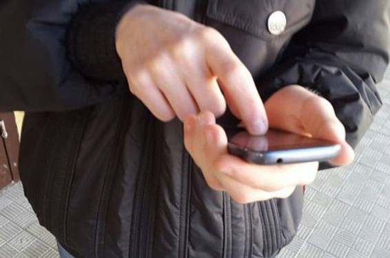 Երևանում ուղևորը գողացել է տաքսու վարորդի բջջային հեռախոսները