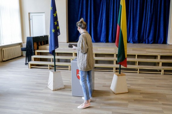 Լիտվայի ոստիկանությունում ահազանգ է ստացվել ընտրատեղամասերից մեկում ռումբի առկայության մասին