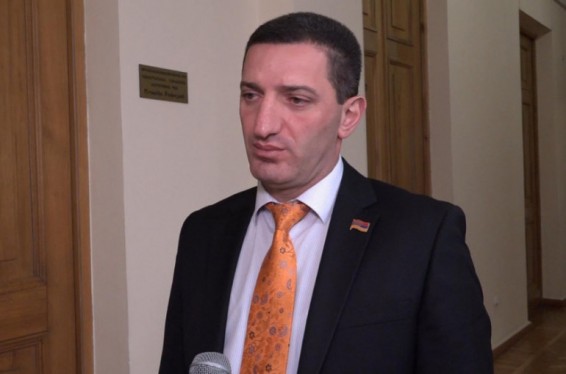 Հիմա կտեսնենք, թե օրենքի առաջ բոլորի հավասարության մասին Փաշինյանի հավաստիացումները որքանով են իրական. Գևորգ Պետրոսյանը՝ Հրանտ Մարգարյանի հետ տեղի ունեցած միջադեպի մասին