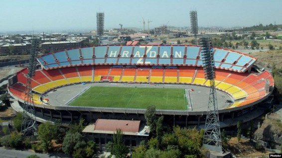 Արթուր Վանեցյանը՝ Հրազդան մարզադաշտի ճակատագրի մասին