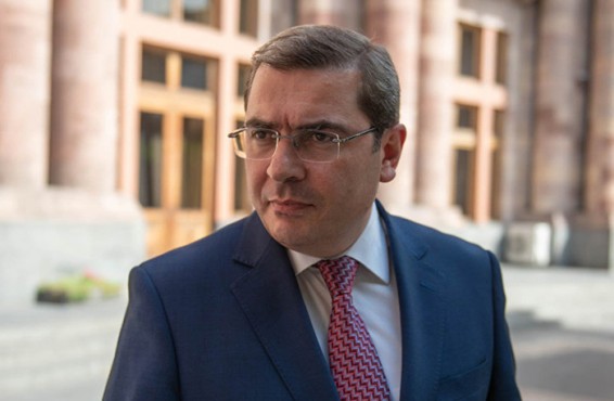 Դավիթ Անանյանն արձակուրդ կգնա