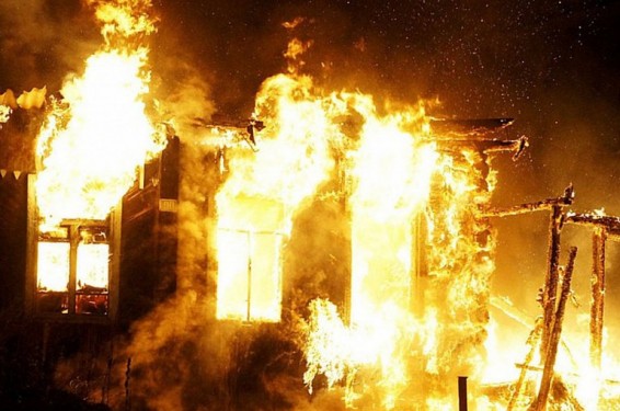 Հրդեհ՝ Երևանի Սիլիկյան թաղամասի մոտ. վագոն տնակն ամբողջությամբ այրվել է