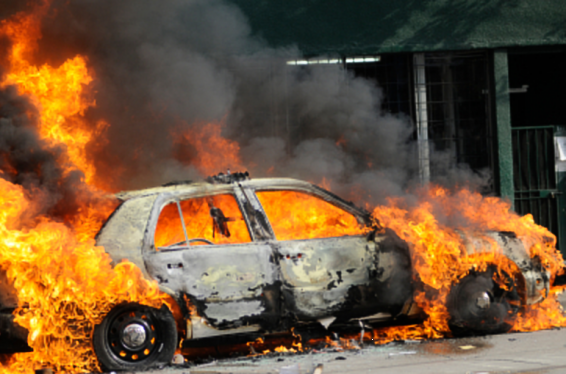 Աբովյան քաղաքում ավտոմեքենա է այրվել. կա տուժած