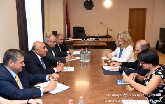 Նախարարն ընդունել է ԱՄՆ ՄԶԳ հայաստանյան գրասենյակի ղեկավար Դեբորա Գրիսերի գլխավորած պատվիրակությանը