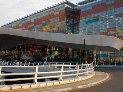 «Զվարթնոց» օդանավակայանում գողացել են ԱԺ պատգամավոր Արսեն Ջուլֆալակյանի եղբոր մատանին