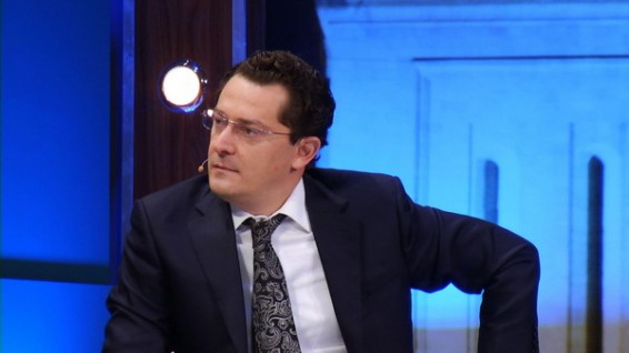 Բաց բանավեճ ծրագրի հյուրերն են հասարակական քաղաքական գործիչներ Արկադի Վարդանյանը և Մենուա Հարությունյանը