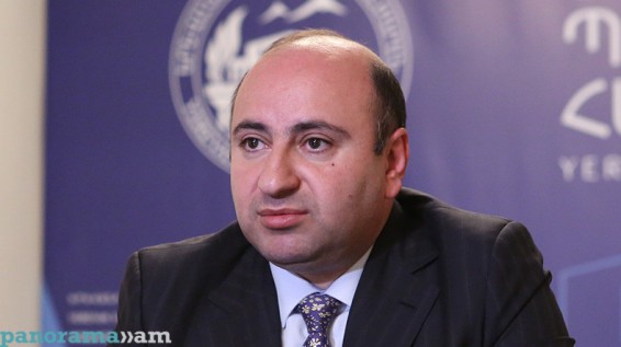 Вардан Айвазян: Ваге Григорян своим заявлением нарушил две статьи Конституции Армении