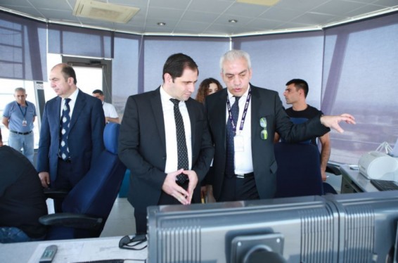 Մենք ունենք օդային հաղորդակցությունն արդյունավետ կազմակերպելու կարևոր դերակատարություն. Սուրեն Պապիկյանն այցելել է «Զվարթնոց» օդանավակայան