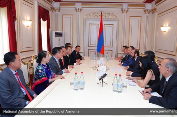 ԱԺ նախագահը Վիետնամի խորհրդարանական պատվիրակության հետ քննարկել է փոխգործակցությունը