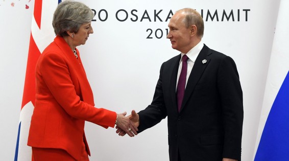 Мэй поставила ультиматум Путину