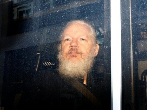 Главред WikiLeaks рассказал о хрупком состоянии Ассанжа