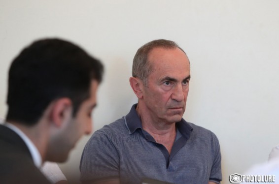 Դատախազությունն այս ամենը միտումնավոր է անում՝ նիստը ձգձգելու համար. Ռոբերտ Քոչարյան