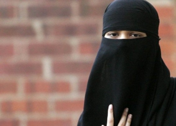 Գերմանիայի իշխանություններն առաջարկում են արգելել բուրքա կրելը