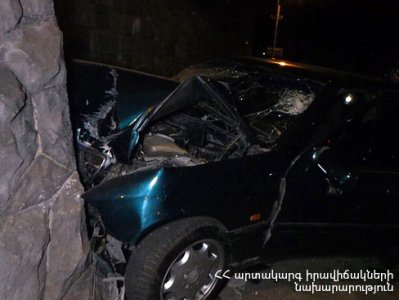 Սիսիանում մեքենա է կողաշրջվել․ վարորդը հոսպիտալացվել է