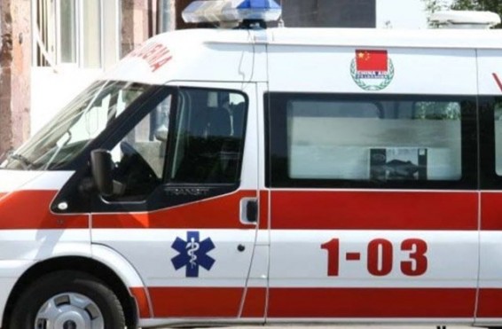 Ավտոմեքենայում գտնվող քաղաքացին ինքնավնասել է՝ կտրելով երակները