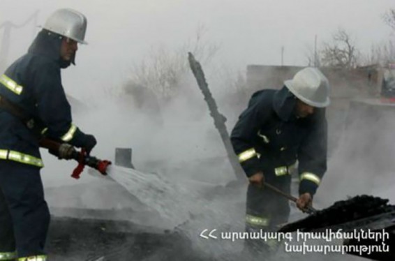 ԱԻՆ-ի շենքի տանիքում հրդեհ է բռնկվել