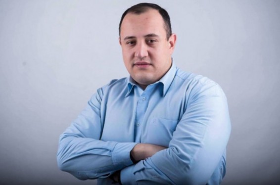 Народный премьер запутался в собственной популистской паутине. Мигран Акопян