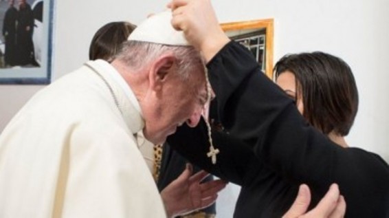 Ֆրանցիսկոս պապն այցելել է նախկինում մարմնավաճառությամբ զբաղված կանանց ապաստարան