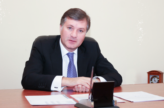 Մտահոգիչ է առողջապահական համակարգում տիրող մթնոլորտը. պետք է երկխոսություն ստեղծել նախարարության և բոլոր բժիշկների միջև. Արմեն Տանանյան