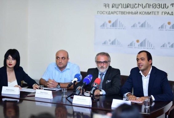 Երևանի կոլորիտային և պատմություն ունեցող շենքերը կռեստավրացվեն. առաջին «մարտահրավերը» Մամուլի շենքն է