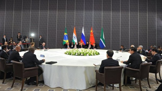 Лидеры стран БРИКС проведут неформальную встречу на саммите G20 в Ханчжоу