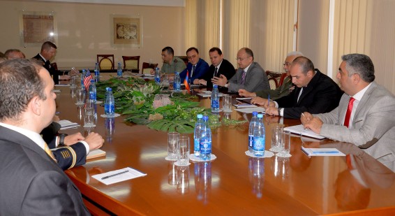 ՀՀ պաշտպանության նախարարը բարձր է գնահատել ամերիկյան կողմի հետ պաշտպանության ոլորտում համագործակցության մակարդակը