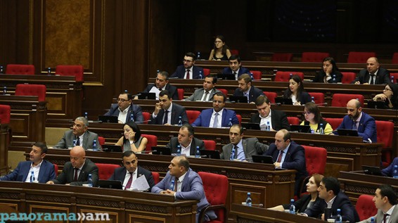 Խորհրդարանն ընդունեց նախօրեին քննարկած մի քանի օրինագծեր