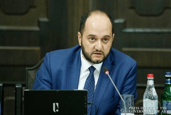 Будет обеспечен плавный переход в школу каждого ребенка: Араик Арутюнян