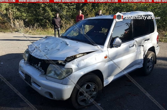 Ծաղկաձորում 22-ամյա վարորդը Mitsubishi-ով բախվել է էլեկտրասյանը, տապալել այն և կողաշրջվել. կա տուժած. Shamshyan.com