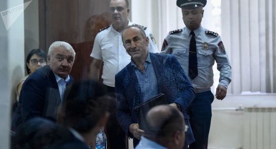 Следователи намерены проверить счета всех родственников Кочаряна, Хачатурова и Арутюняна?