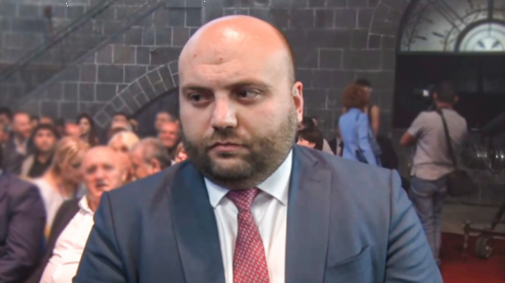 Губернатор Вайоцдзорской области подал заявление об увольнении