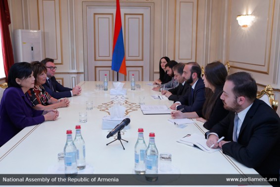 Արարատ Միրզոյանն ընդունել է ԱՄՆ Ներկայացուցիչների պալատի անդամներ Ջեքի Կանչելյան-Սփիրին եւ Ջուդի Չուին