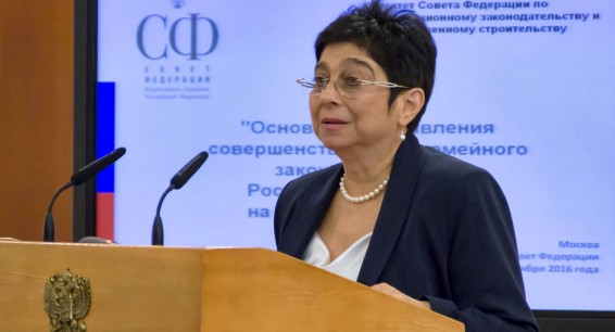 Мамиконян: семейные и национальные ценности разрушаются ускоренно
