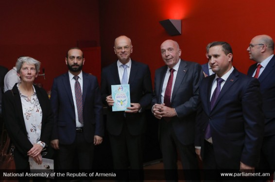 Արարատ Միրզոյանի գլխավորած պատվիրակությունը հյուրընկալվել է Նիդերլանդներում Հայաստանի դեսպանությունում