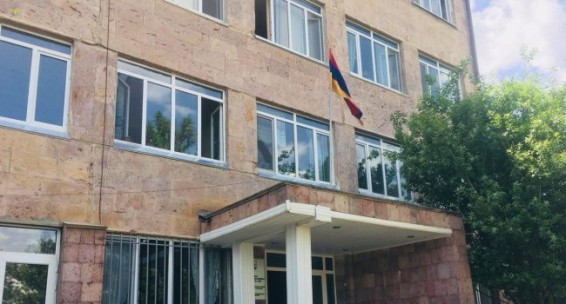 Противотуберкулезный диспансер в Ереване на грани закрытия: Сотрудники бастуют