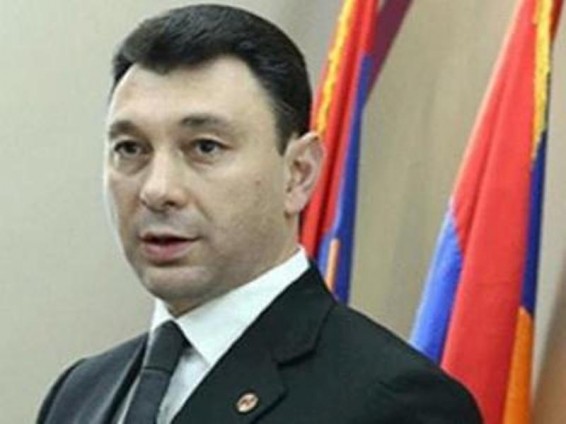 «Այսօր ԱԺ-ում պայթեց ևս մեկ միֆ. готовтесь к худшему». Էդուարդ Շարմազանով