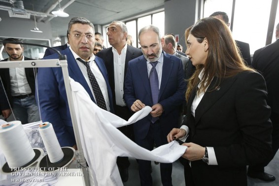 Նիկոլ Փաշինյանը ներկա է գտնվել «Ալեքս տեքստիլի» նոր արտադրամասի բացմանը