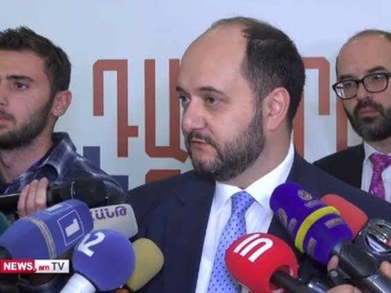 «Ժողովուրդ». ՀՅԴ-ն Արայիկ Հարությունյանի հրաժարականի պահանջի գործողություններ է մշակել. նրանք կոնկրետ պատճառ ունեն