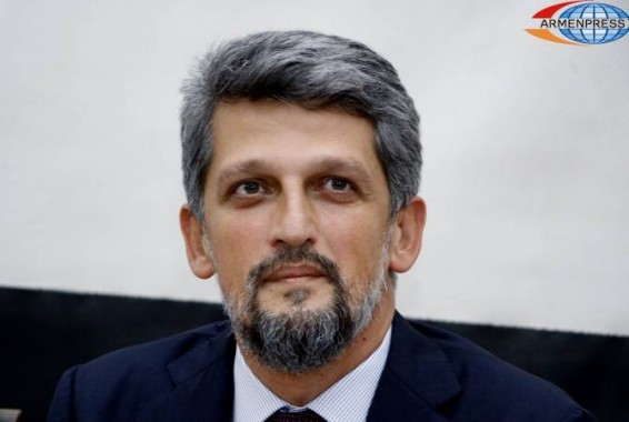 Если есть парламент, где надо говорить о Геноциде армян, то это Национальное собрание Турции: Пайлан