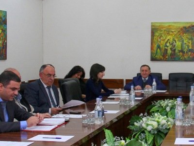 Արցախի ԱԺ հանձնաժողովը նիստ է գումարել. Քննարկել են «Պետական եւ ծառայողական գաղտնիքի մասին» օրենքի փոփոխությունները