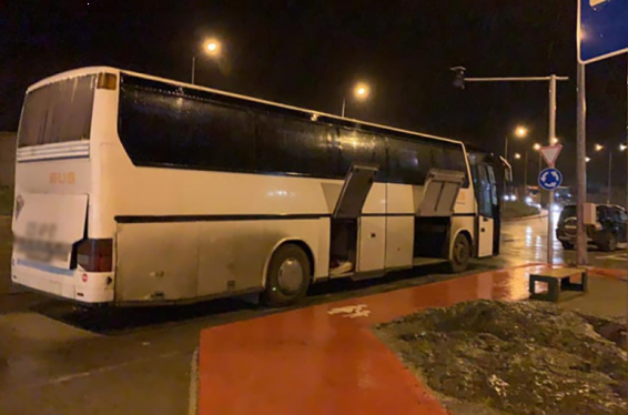 Վերին Լարսի անցակետի վրացական հատվածում արգելված բեռ տեղափոխելու կասկածանքով կանգնեցվել է Հայաստան մեկնող ավտոբուս