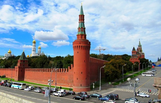 Ռուս ֆերմերները տրակտորներով շարժվում են Կրեմլ