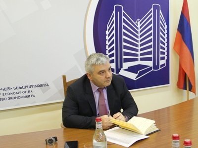Փոխնախարար Քամալյանն անդրադարձել է «խելացի» անասնաշենքների կառուցման ծրագրին