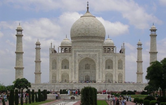 Հնդկաստանի իշխանությունները կարող են սահմանափակել էքսկուրսիաների տևողությունը Թաջ Մահալում