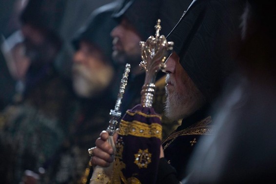 Католикос провел литургию в память о невинных жертвах погромов в Баку и Сумгаите