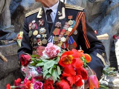 В Ереване состоялась церемония изъятия земли с мемориала ВОВ для ее закладки на территории Главного храма ВС РФ