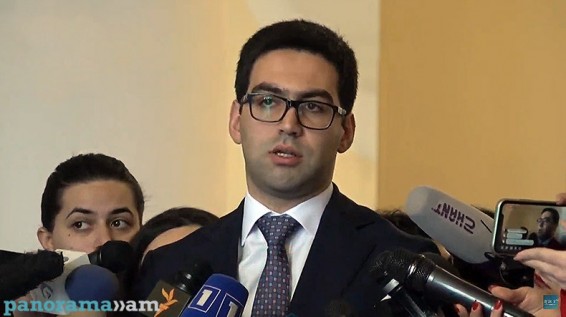 Վաղ թոշակի չգնացող սահմանադրականի դատավորներին Բադասյանը «կօգնի» Սահմանադրական նոր բարեփոխումներով