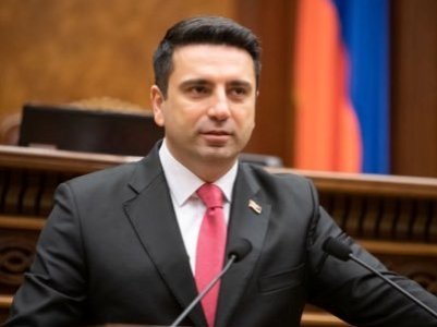 Ամեն բան անենք, որ հզորանա Հայաստանը, ոչ թե լյուկի վրա պպզող խուժանը․ Ալեն Սիմոնյան