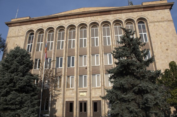 Эксперт назвала угрозы для страны от упрощения процедуры созыва референдума в Армении